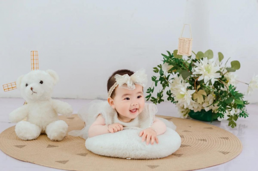东莞宝宝几个月抬头稳